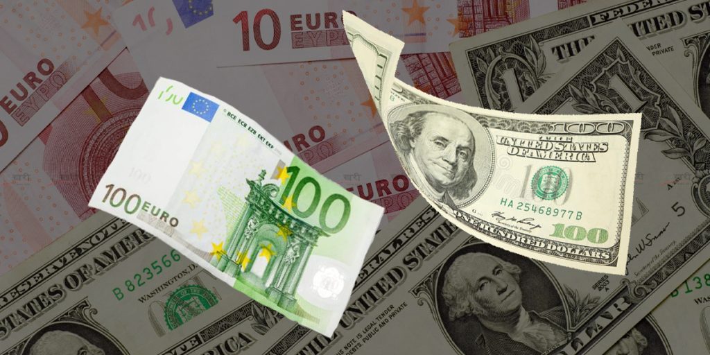 Doller Euro1661757809